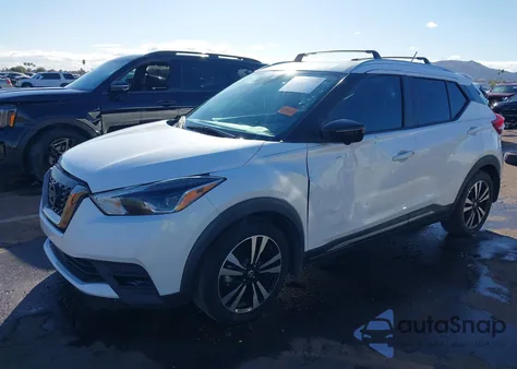2020 Nissan Kicks Sr Xtronic Cvt z USA, uszkodzony, nr VIN 3N1CP5DV8LL515012